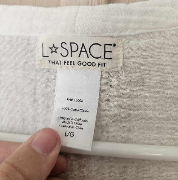 L*SPACE Bayside Tunic White - Picture 5 of 10